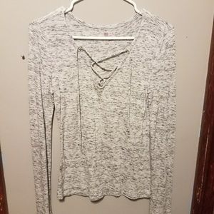 NWOT Gray tie front shirt